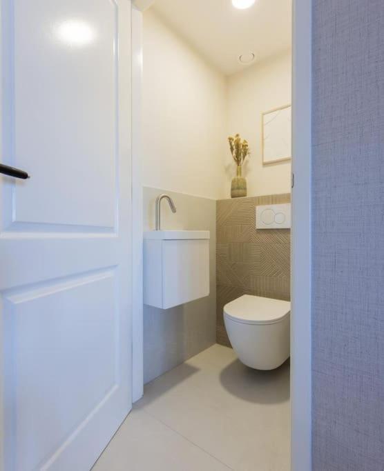 Haya Seaview - The Casino Appartement Den Haag